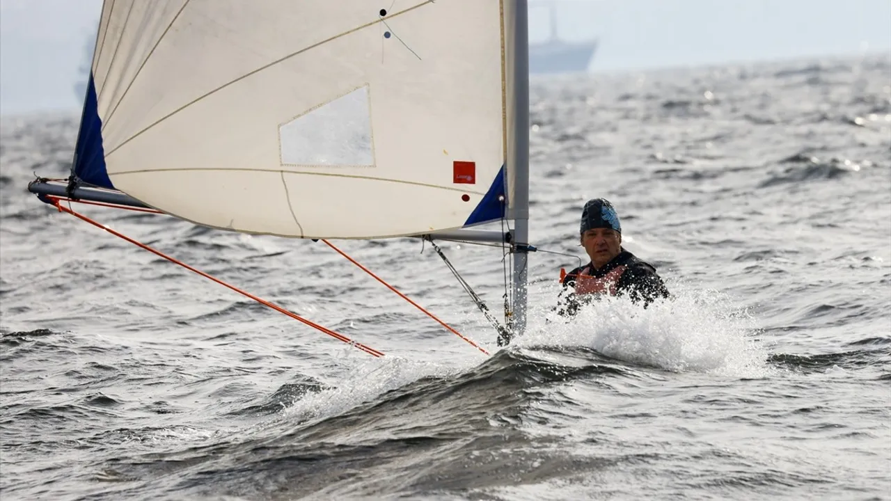 İzmir'de 29 Ekim Cumhuriyet Kupası Yelken Yarışları sona erdi — Dereceler açıklandı