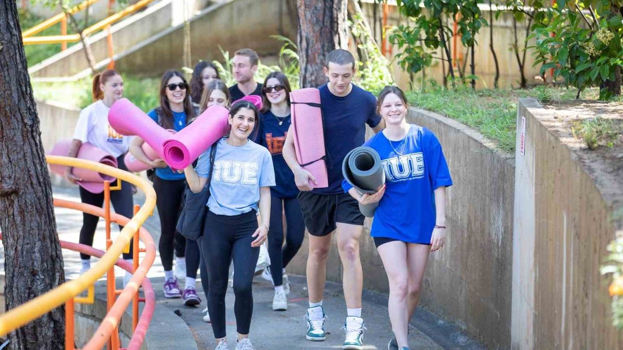 İzmir Ekonomi Üniversitesi QS ImpACT Awards 2025 finalinde: 'Sağlıklı Kampüs' ile nikotin bağımlılığına karşı çalışmalar