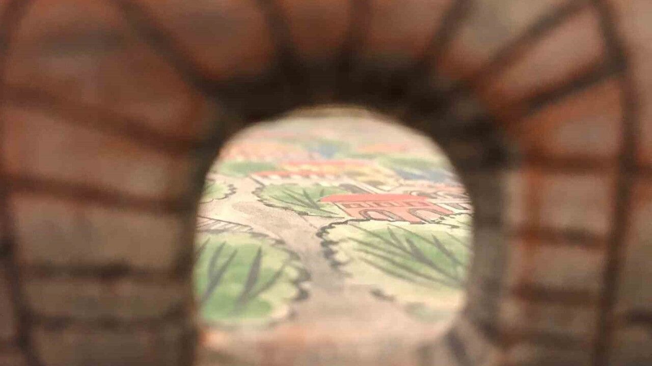 İznikli çini ustası Mesude Künen, Papa 14’üncü Leo için 1,5 aylık minyatür eser hazırladı