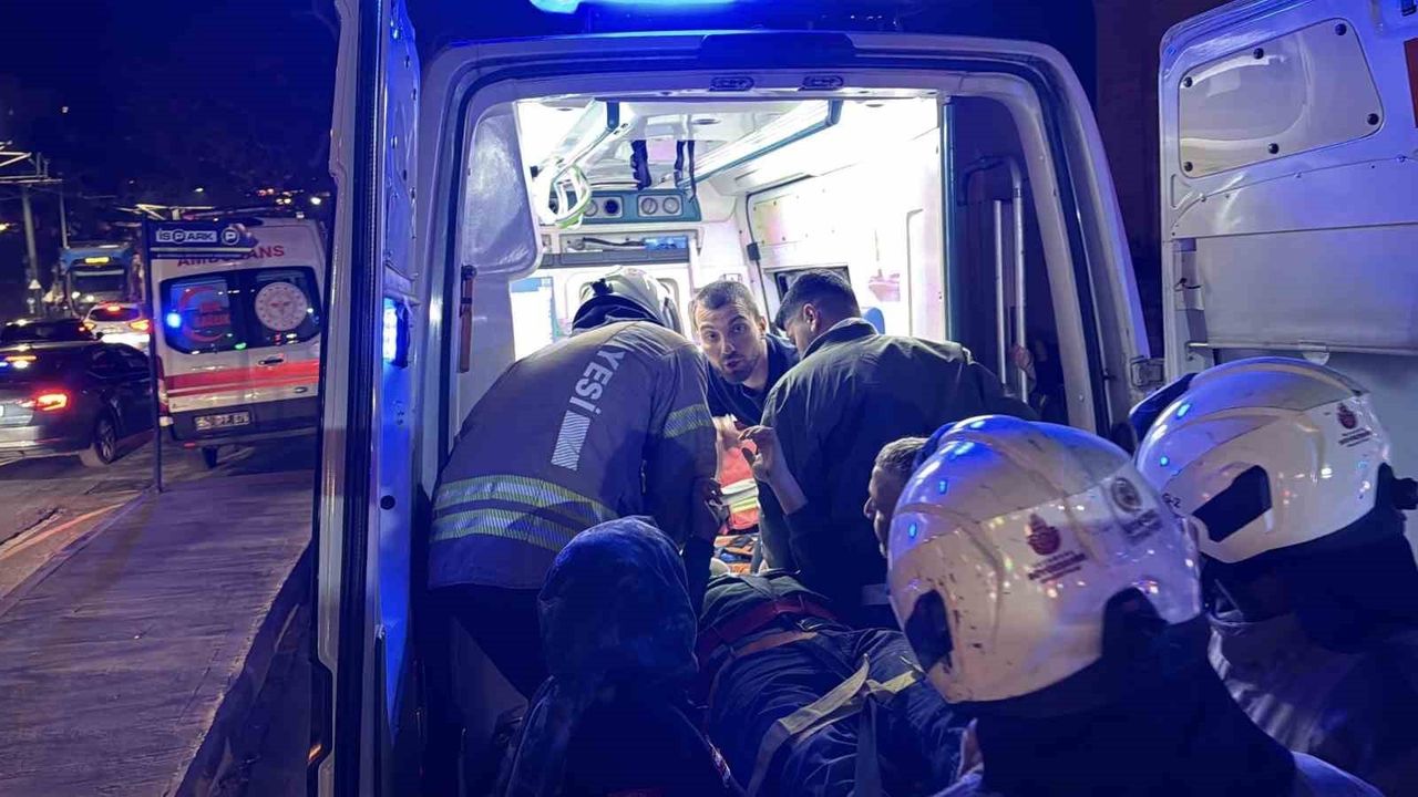 Kabataş Metro şantiyesinde iskele çökmesi: 1 işçi yaşamını yitirdi, 2 işçinin tedavisi sürüyor