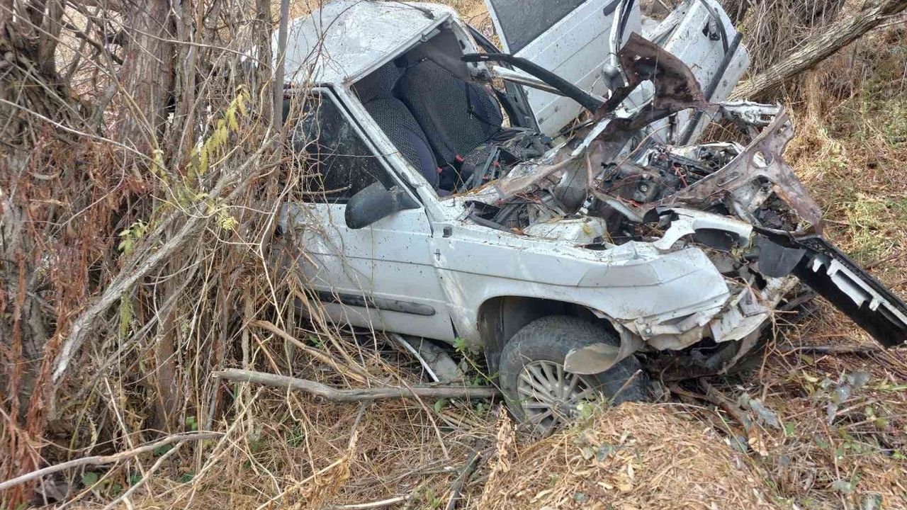 Kahramanmaraş Göksun'da trafik kazası: Anne hayatını kaybetti, oğlu ağır yaralandı