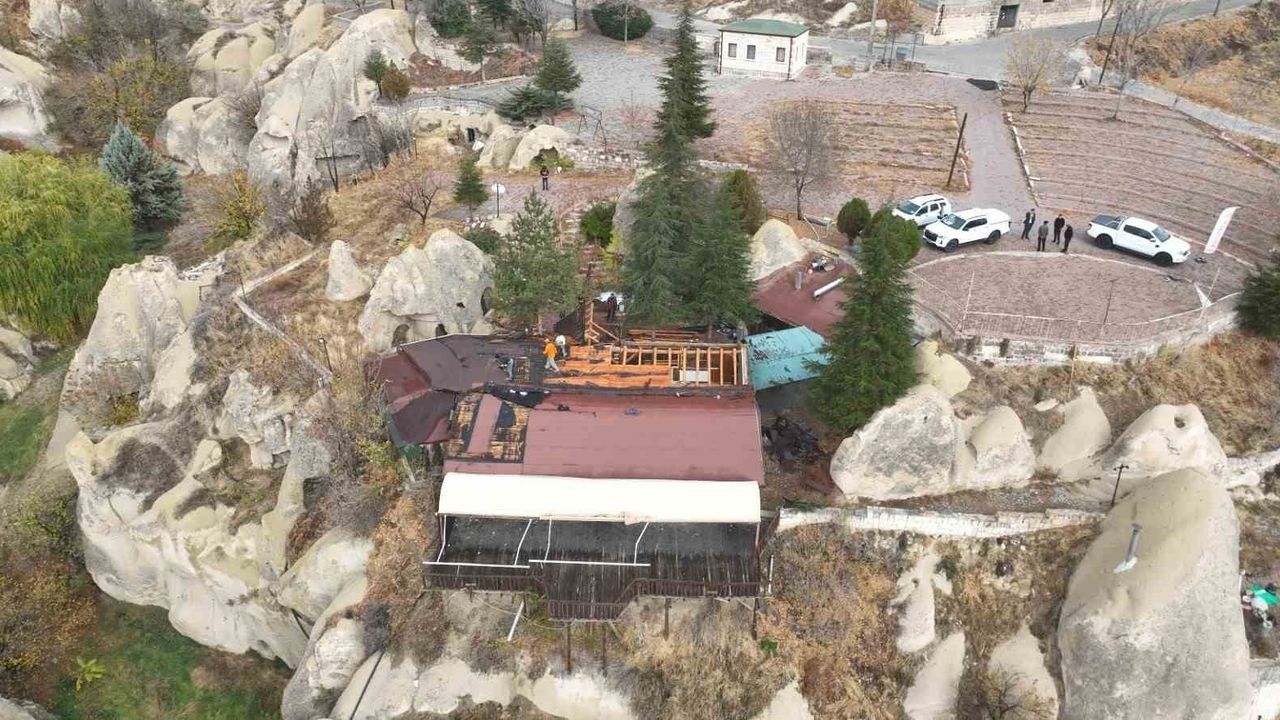 Kapadokya’da Ortahisar’daki 360 m²’lik izinsiz kafe için yıkım kararı