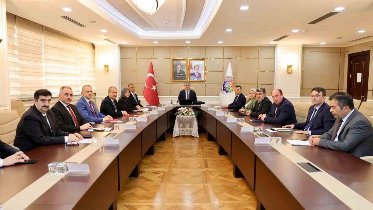 Karabük’te Kadının Güçlendirilmesi İl Koordinasyon Kurulu Toplantısı Vali Mustafa Yavuz Başkanlığında