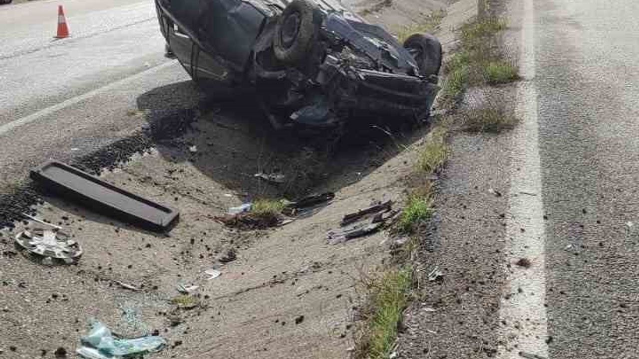 Karabük’te takla atan otomobilde 2 kişi yaralandı
