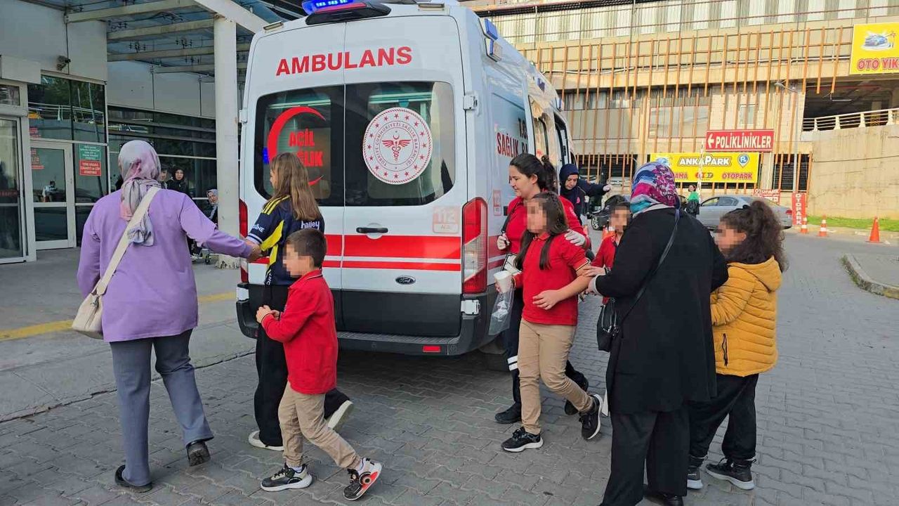 Karabük'te yardım etkinliğinde dağıtılan döner ve ayrandan 28 öğrenci zehirlenme şüphesiyle hastanelik oldu
