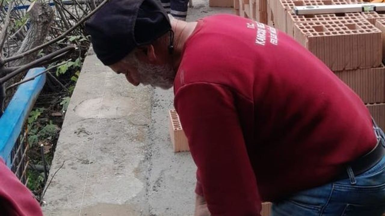 Karacasu'da Bahçeköy Mahallesi dernek alanına depo ve gelin odası yapılıyor