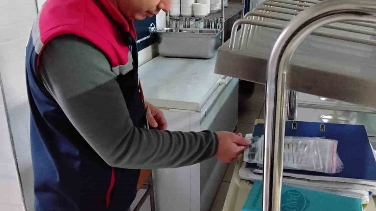 Karacasu’da gıda güvenliği denetimleri artırıldı — Et, tavuk ve süt ürünleri odağında kapsamlı kontroller
