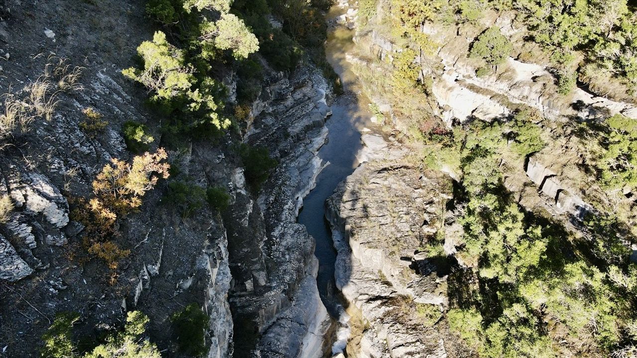 Karakütük Şelalesi: Bafra-Vezirköprü-Havza kesişiminde 20 metrelik doğal cazibe