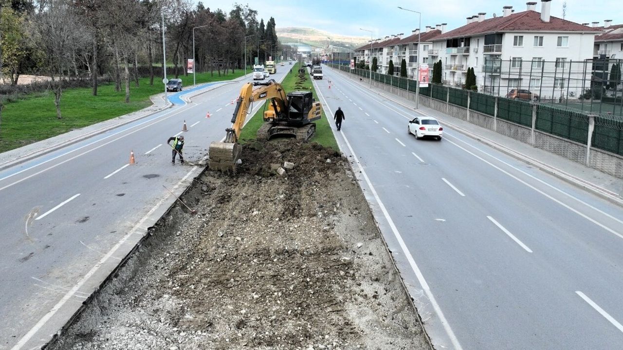 Kartepe tramvay hattı için ilk kepçe vuruldu