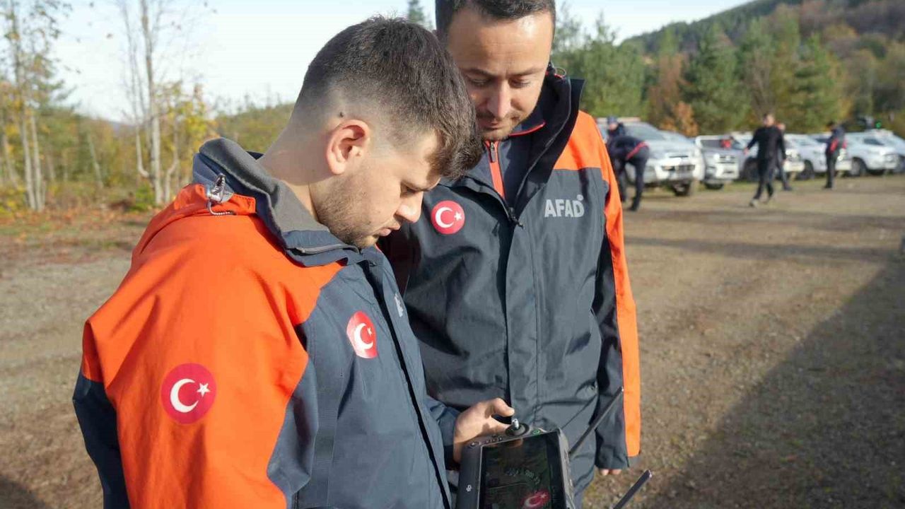 Kastamonu Bozkurt'ta kayıp anne ve 5 yaşındaki oğlu için arama çalışmaları altıncı günde
