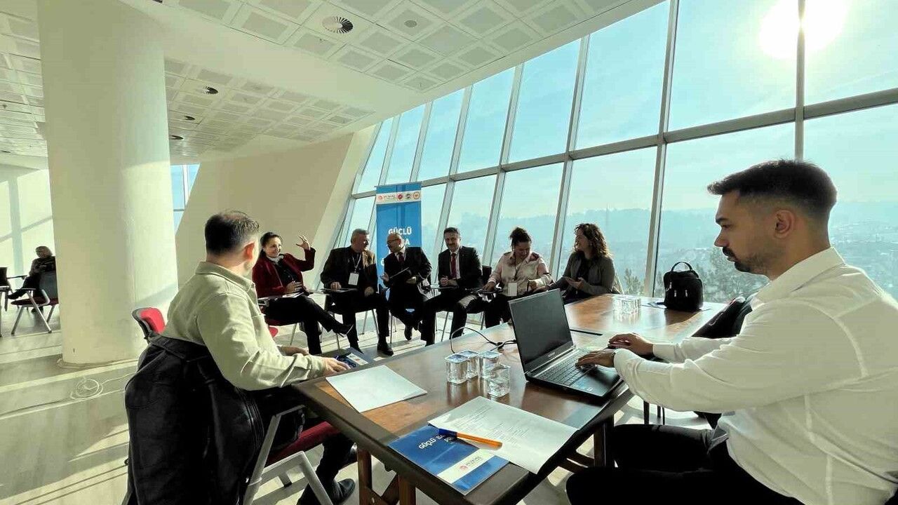 Kastamonu'da 'Güçlü Baba Güçlü Özel Birey' Çalıştayı: Babaların Duygusal Farkındalığı Hedefleniyor