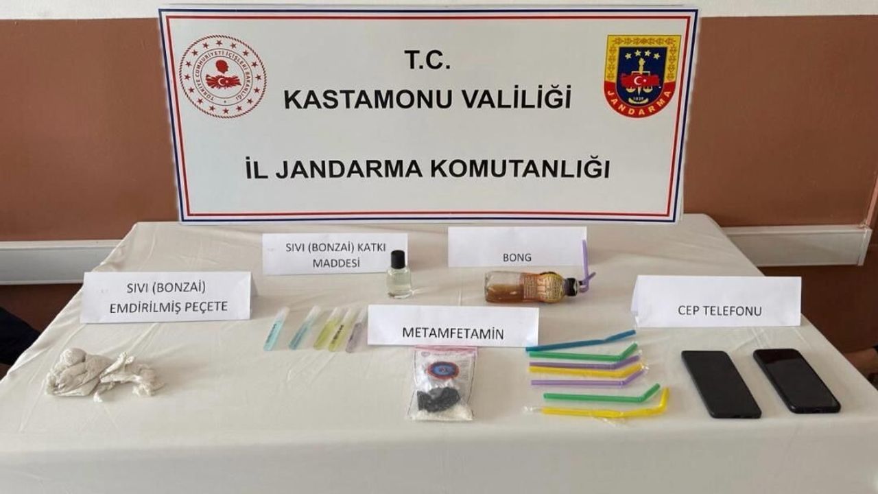 Kastamonu'da jandarma uyuşturucu operasyonu: 6 gözaltı, 1 tutuklama