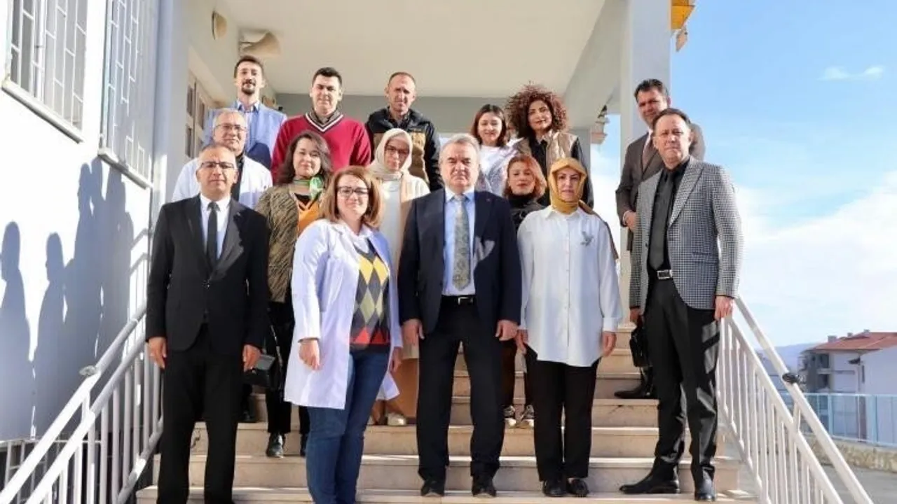 Kaymakam Adem Öztürk, Sağlıklı Çocuk Elçi Programı ve Okul-Aile Ziyaretlerinde Yoğun Mesai