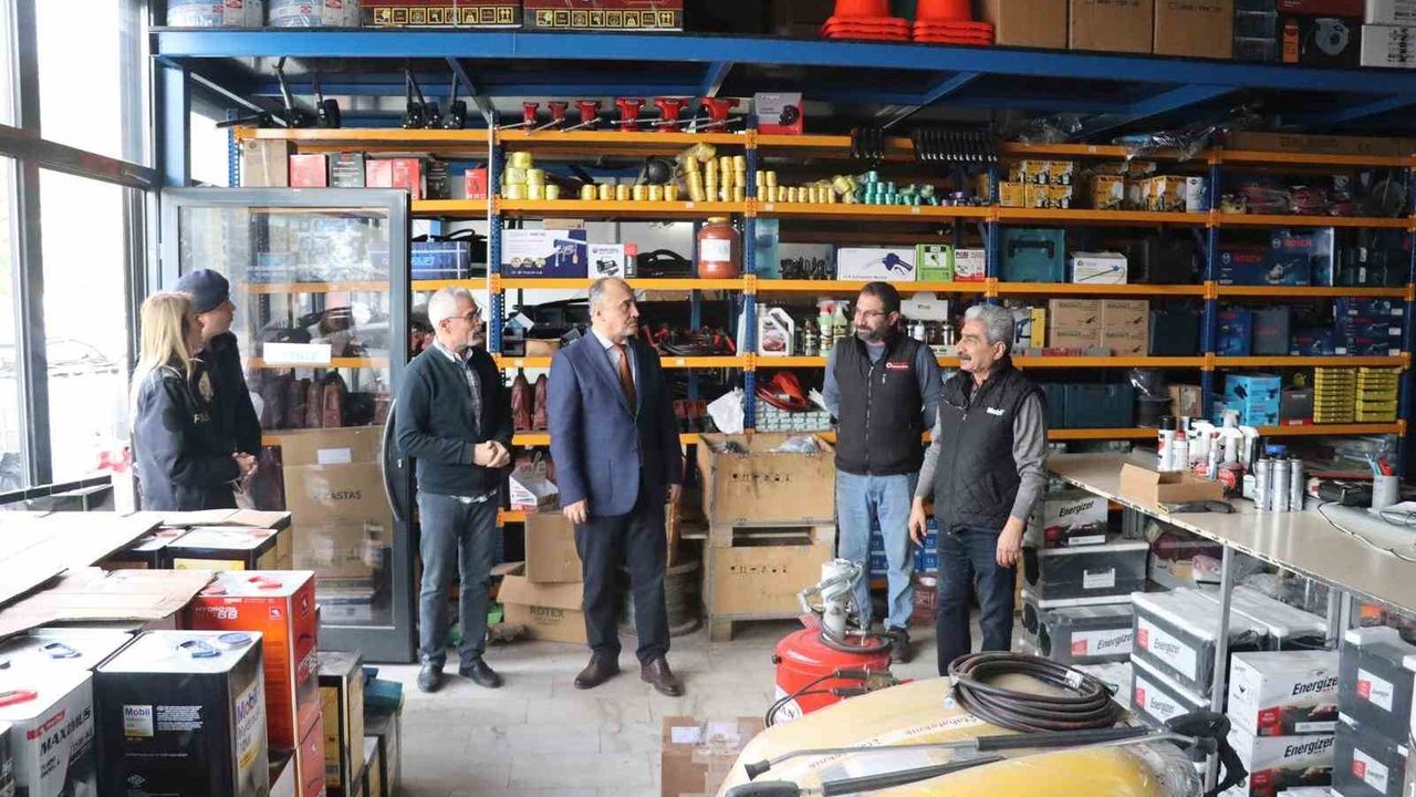 Kaymakam Turgay İlhan Yatağan Sanayi Sitesi'nde Esnafın Sorunlarını Dinledi