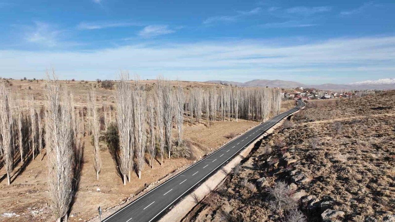 Kayseri Büyükşehir’den Tomarza Küçükcanlı–Süvegenler yolunda kapsamlı düzenleme