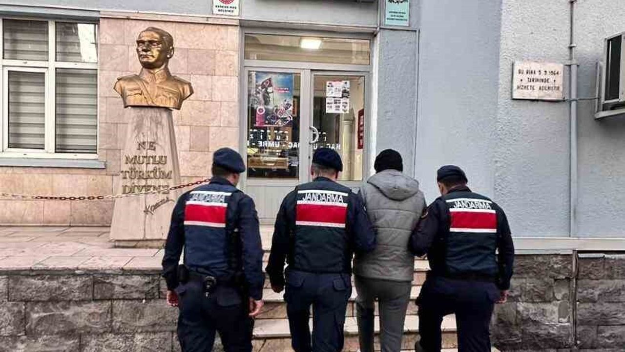 Kayseri'de aranan FETÖ hükümlüsü jandarma ekiplerince yakalandı