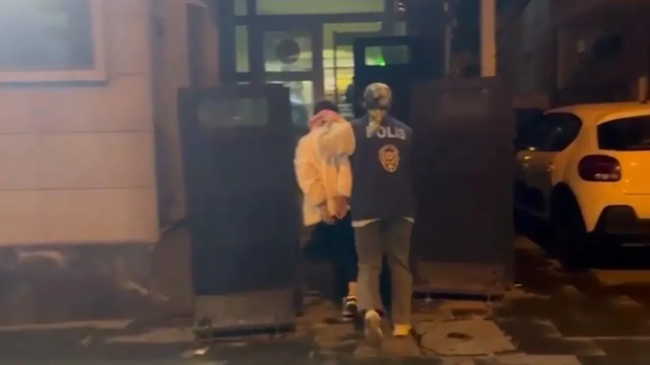 Kayseri’de sahte Cumhuriyet altını bozduran 5 şüpheli gözaltına alındı