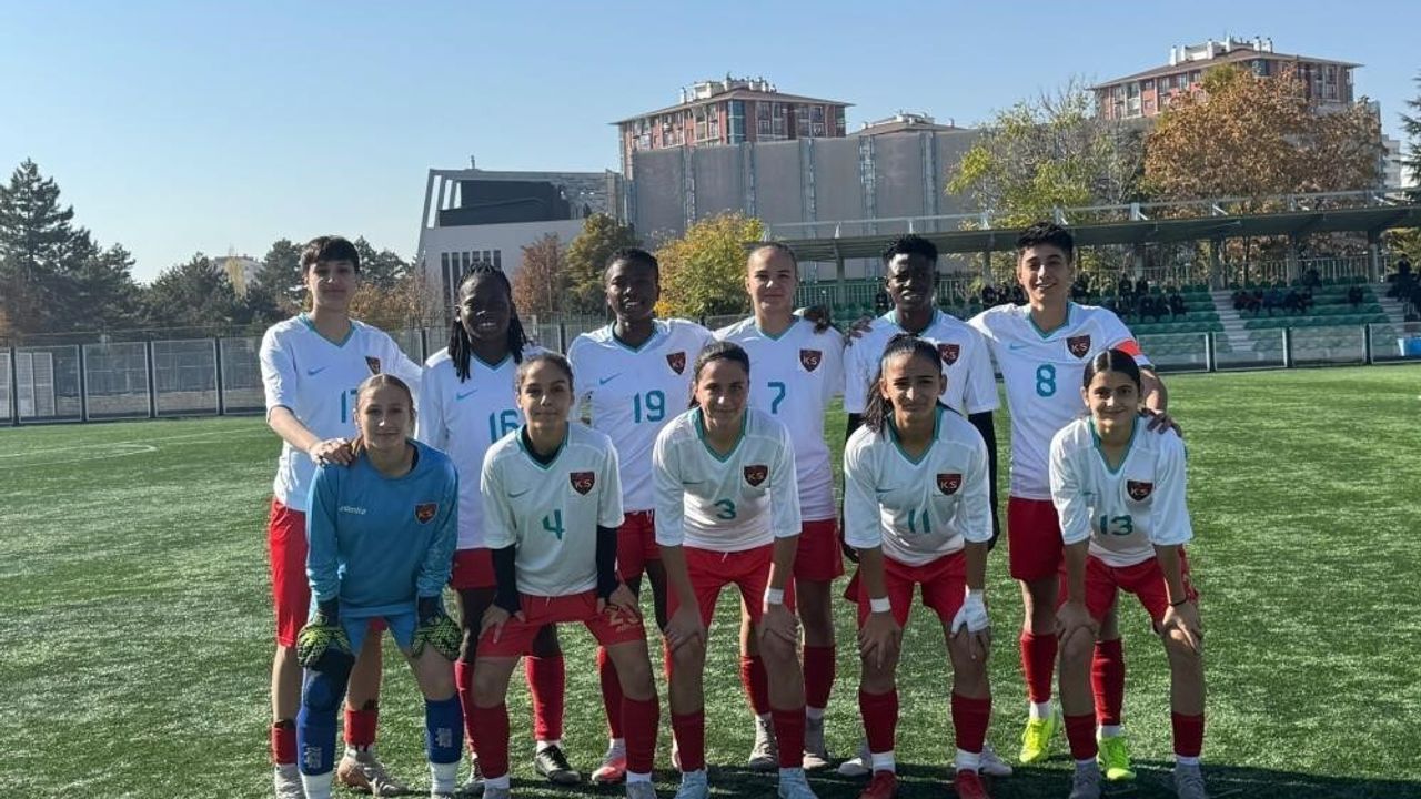 Kayseri Kadın FK, Türkiye Kadınlar 1. Ligi'nde Gazikent'i 7-1 ile geçti