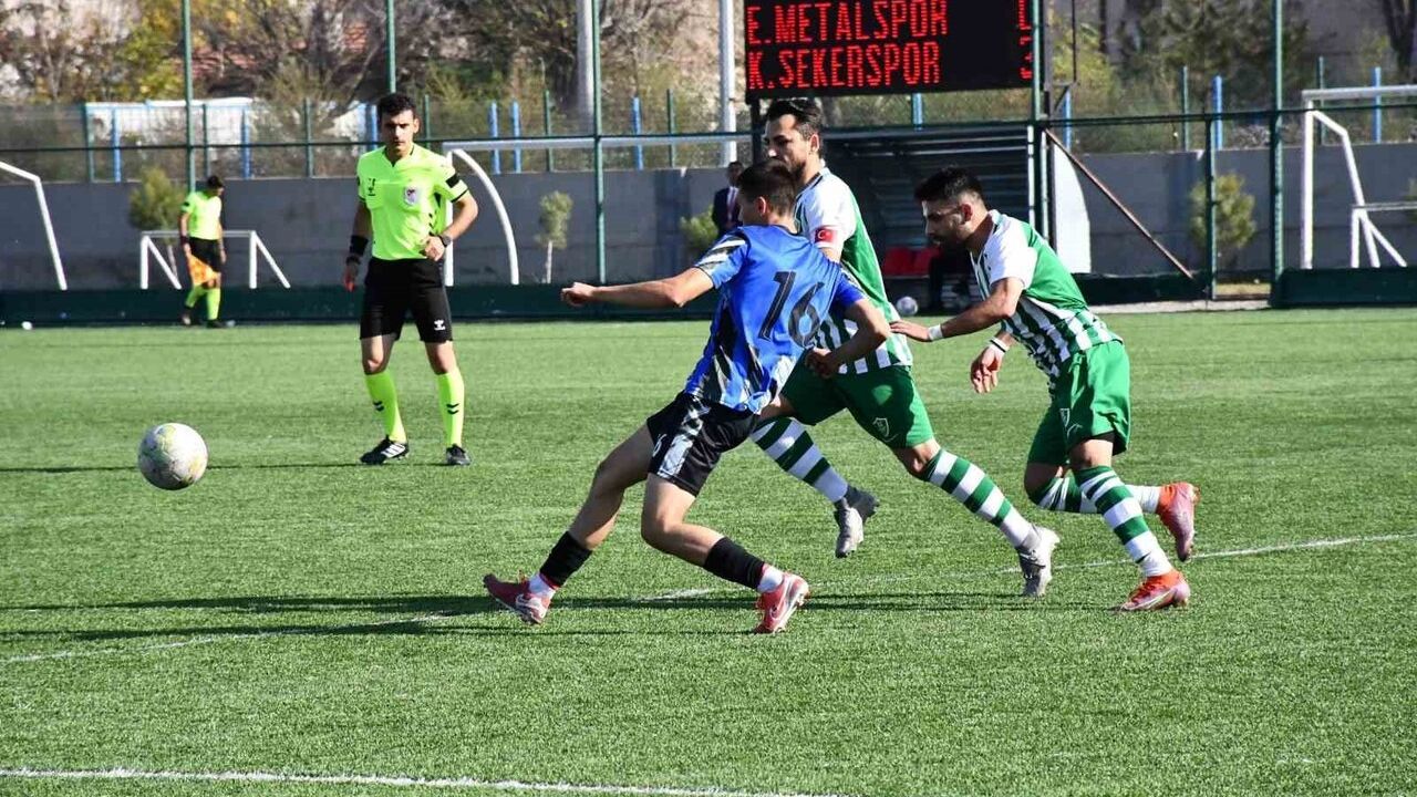 Kayseri Süper Amatör Küme 10. hafta: Kayseri Atletikspor yeniden lider