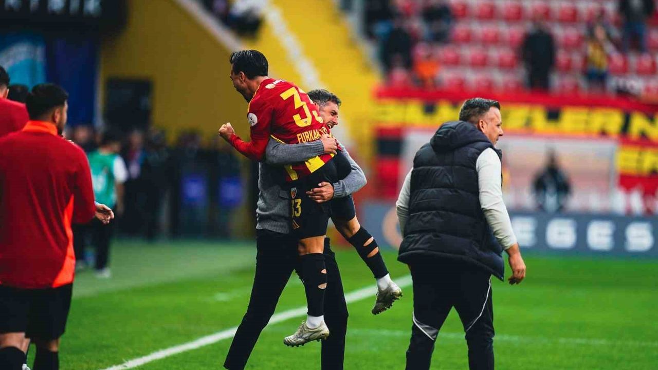 Kayserispor'da Denswill ve Furkan Soyalp ligde ilk gollerini attı