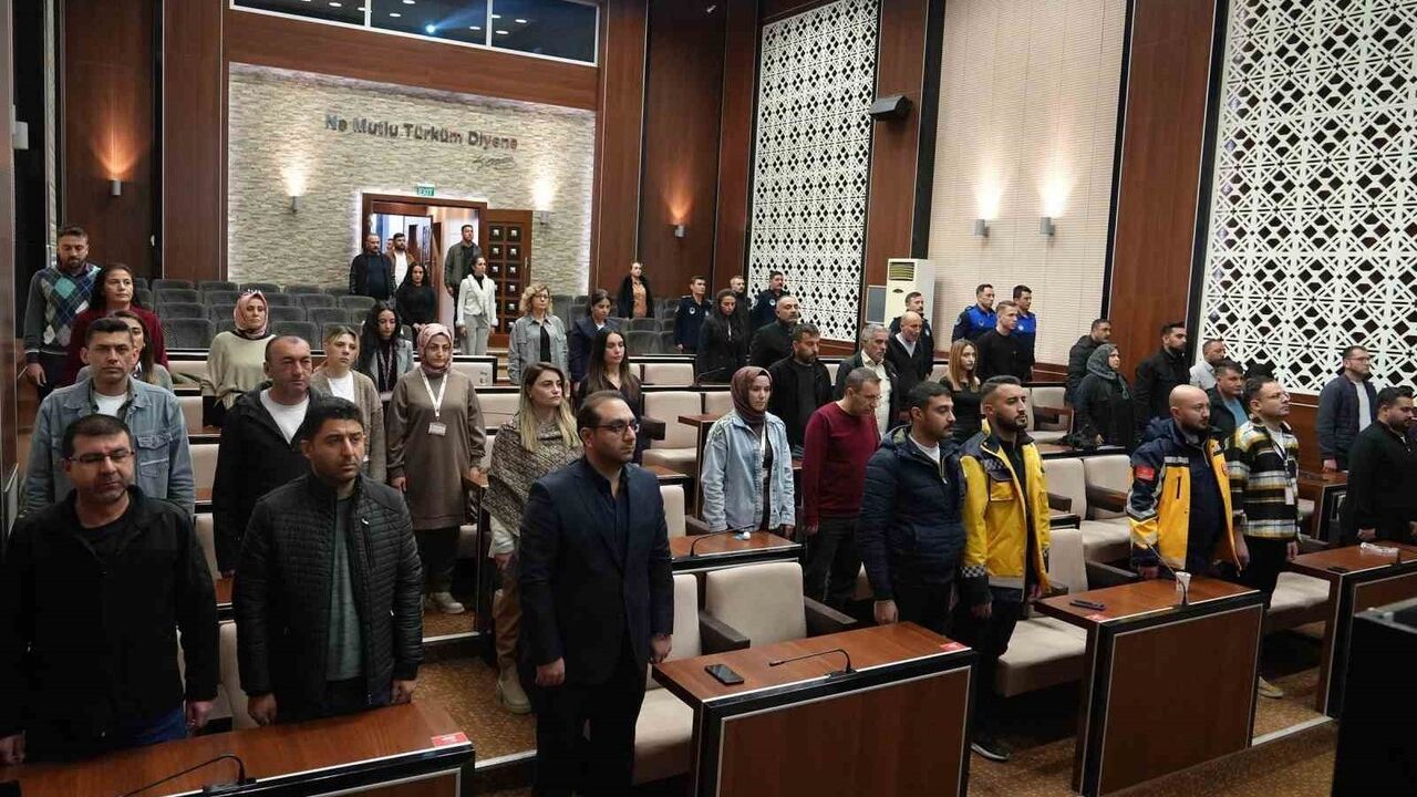 Keçiören Belediyesi personeline 'Trafikte Güvenli Sürüş' eğitimi düzenlendi