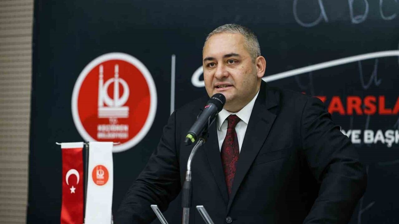 Keçiören'de 24 Kasım Öğretmenler Günü kutlaması: Başkan Özarslan öğretmenlerle buluştu