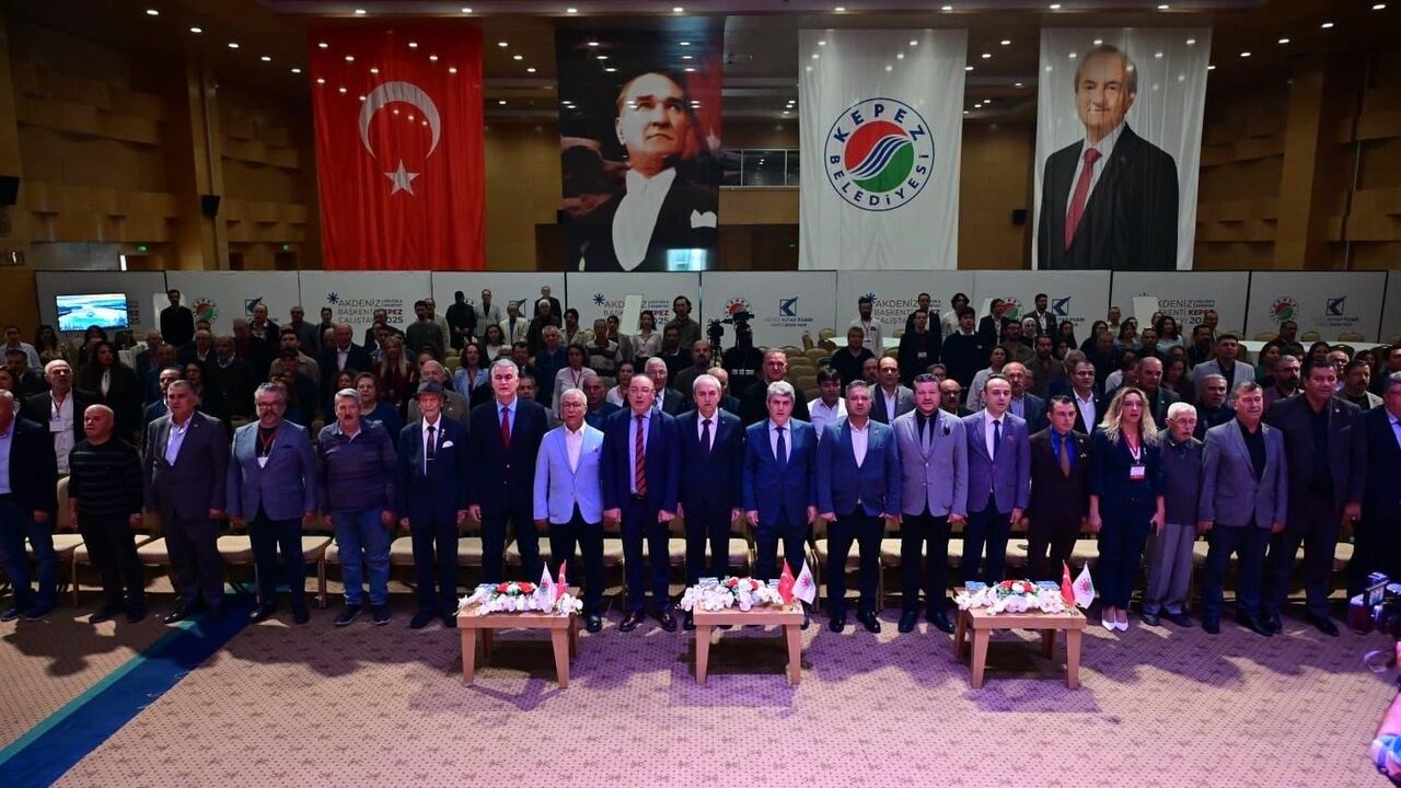 Kepez Çalıştayı Başladı: Kocagöz, Antalya'yı 'UNESCO Dünya Kitap Başkenti' Yapma Hedefini Açıkladı