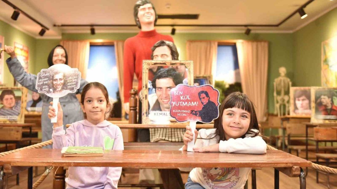 Kepez'te Dünya Çocuk Kitapları Haftası'nda şehit ve gazi ailelerine Dokumapark buluşması