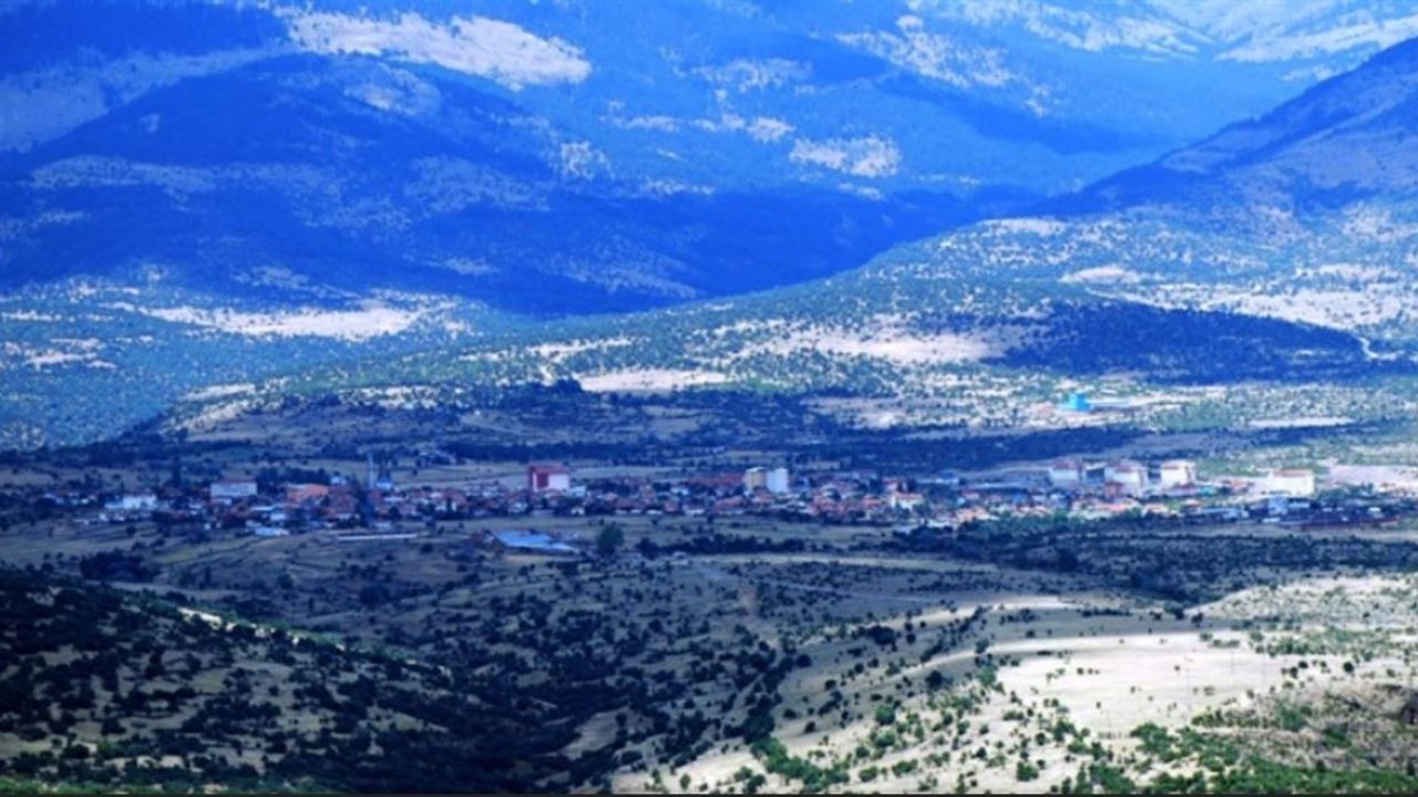 Kıbrıscık'ta nüfus düşüşü ve ilçe statüsü riski — Başkan Emin Tekemen'in çağrısı