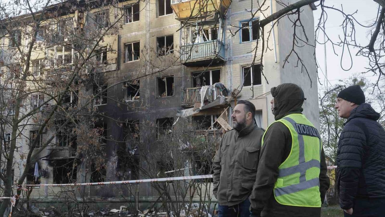 Kiev'e Yapılan Saldırıda Can Kaybı 6'ya Yükseldi