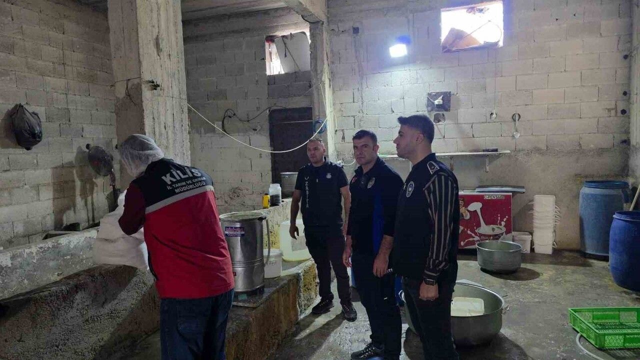 Kilis’te kaçak süt ürünü üretimi yapan işletmeye 315 bin 896 TL ceza, faaliyet durduruldu