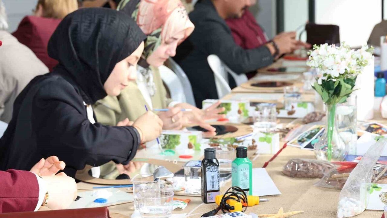 Kırıkkale Belediyesi, 24 Kasım Öğretmenler Günü’nde öğretmenleri Bilim Merkezi’nde ağırladı
