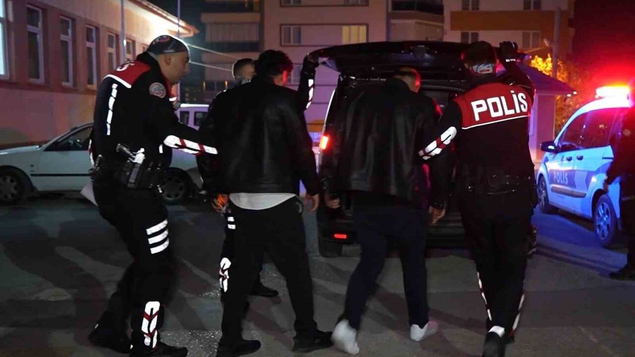 Kırıkkale'de 'Huzur-71' uygulaması: kent genelinde denetimler, yakalamalar ve cezalar