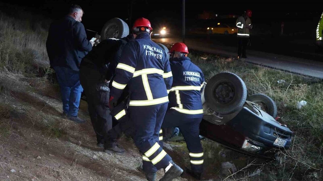 Kırıkkale'de şarampole devrilen otomobil: sürücü yaralandı