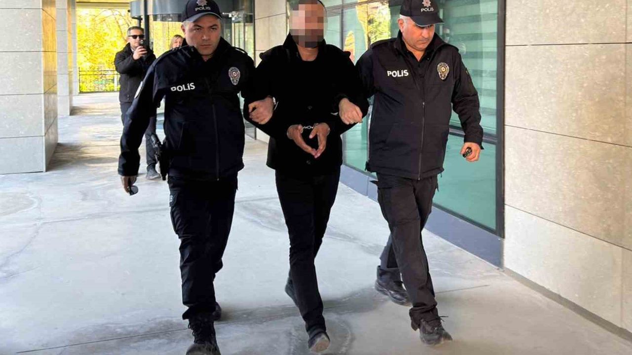 Kırıkkale'de trafikte tehlikeli manevra yapan sürücü tespit edilip adli kontrolle serbest bırakıldı