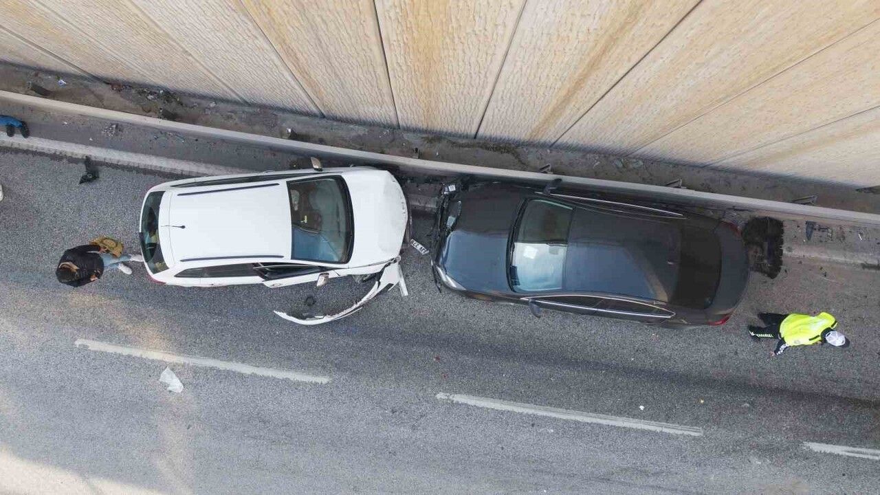 Kırıkkale'de yola dökülen yağ zincirleme kazaya yol açtı: 4 yaralı