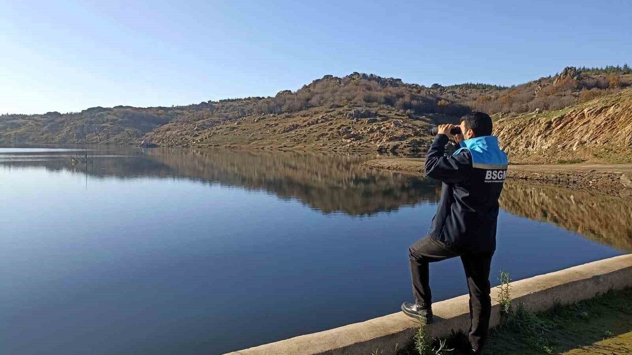Kırklareli’de baraj ve göletlerde kaçak balık avcılığına karşı dürbünlü denetimler sürüyor