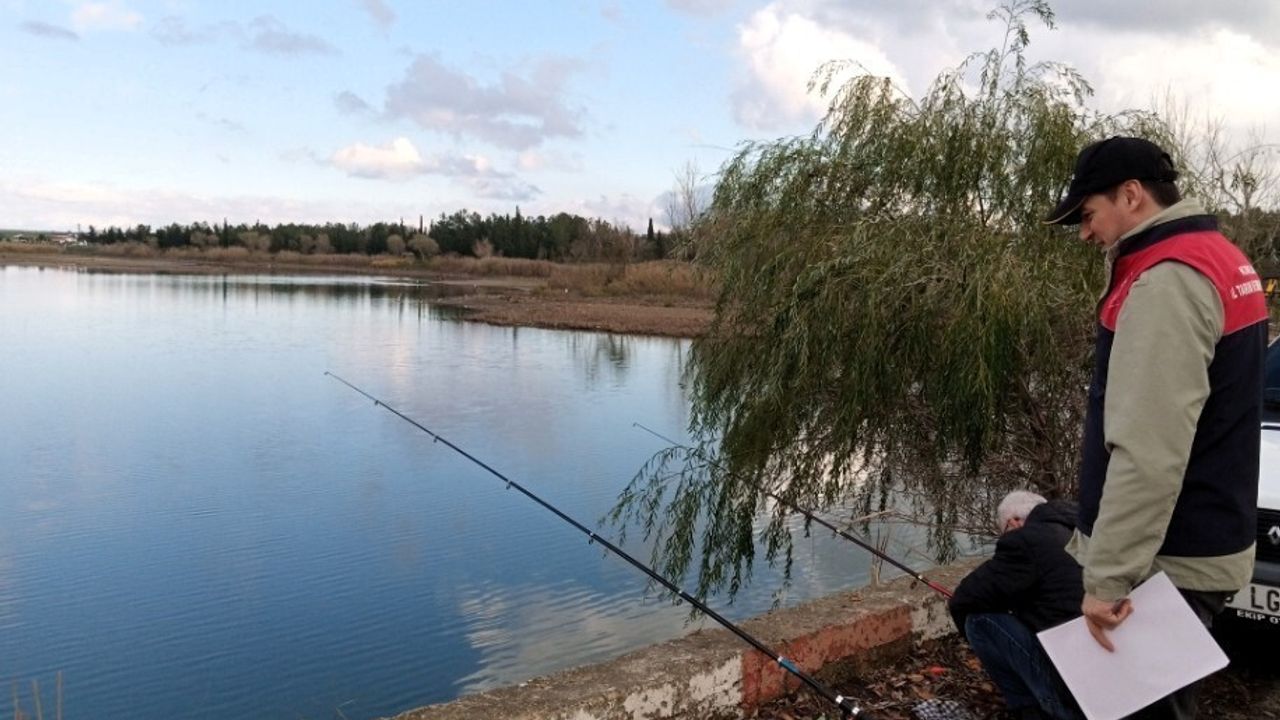Kırklareli’nin Lüleburgaz ilçesinde amatör balıkçılık denetimleri devam ediyor