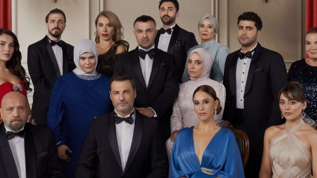 Kızılcık Şerbeti'nde Kadro Değişimi: Sıla Türkoğlu Ayrılıyor, 6 Aylık Zaman Atlaması ve 4 Yeni İsim