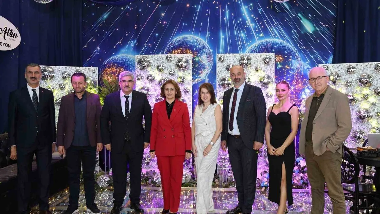 Kocaeli 3. Evlilik Fuarı Kocaeli Kongre Merkezi'nde açıldı: Evlilik hazırlıklarına rehber ve sektörel buluşma