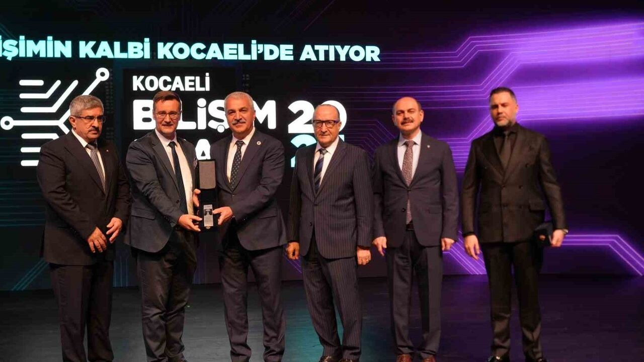 Kocaeli Bilişim Fuarı açıldı: Dijital dönüşüm vizyonu ve yerli üretim hedefleri öne çıktı