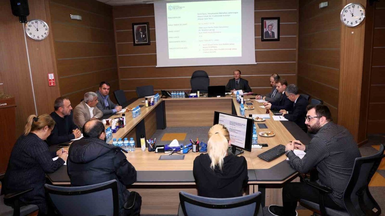 Kocaeli Büyükşehir Encümeni: 138 şoföre 407 bin 514 TL ceza, 6 otoparka 17 bin 718 TL yaptırım