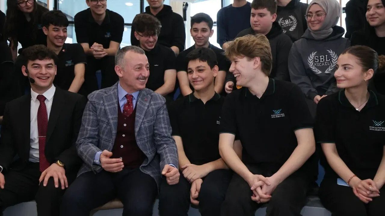 Kocaeli'de 30 bin öğrenciye 392 milyon TL eğitim desteği: ödemeler başladı