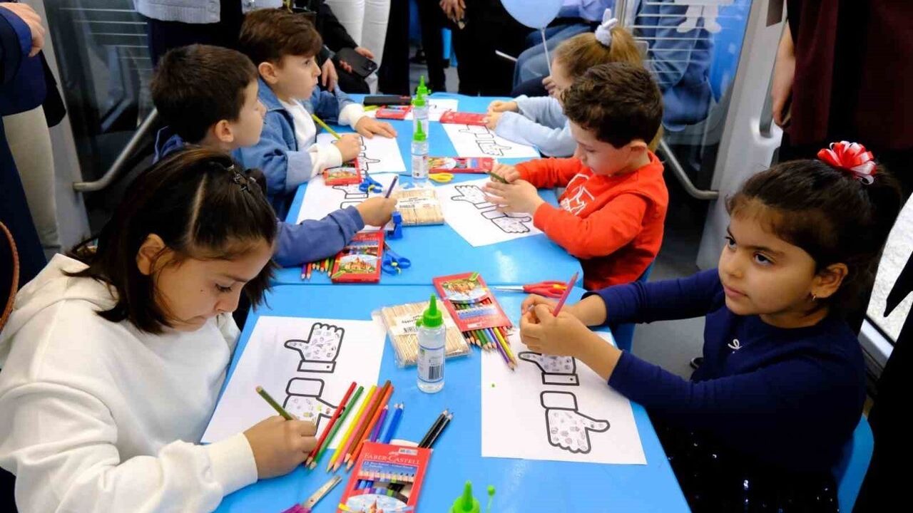 Kocaeli'de Dünya Diyabet Günü: Diyabetli Çocuklar İçin Süslenmiş Tramvay Etkinliği