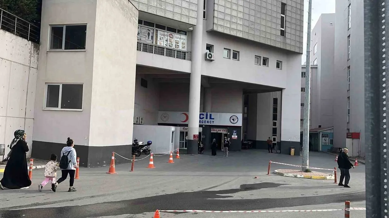 Kocaeli’de özel lisede kantin ürünü sonrası rahatsızlık: 14 öğrenci tedavi edildi