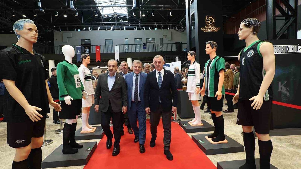 Kocaeli'de Uluslararası Spor Tarihi Sempozyumu Başladı: Başkan Büyükakın 'Kocaeli’de spor müzesi olmalı' dedi