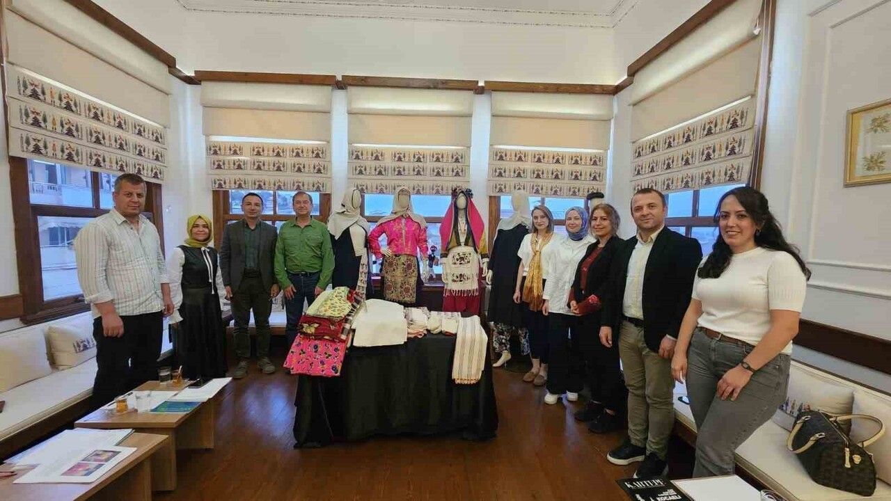 Kocaeli'de Yöresel Kıyafetlerin Tescil Çalışmaları Başladı