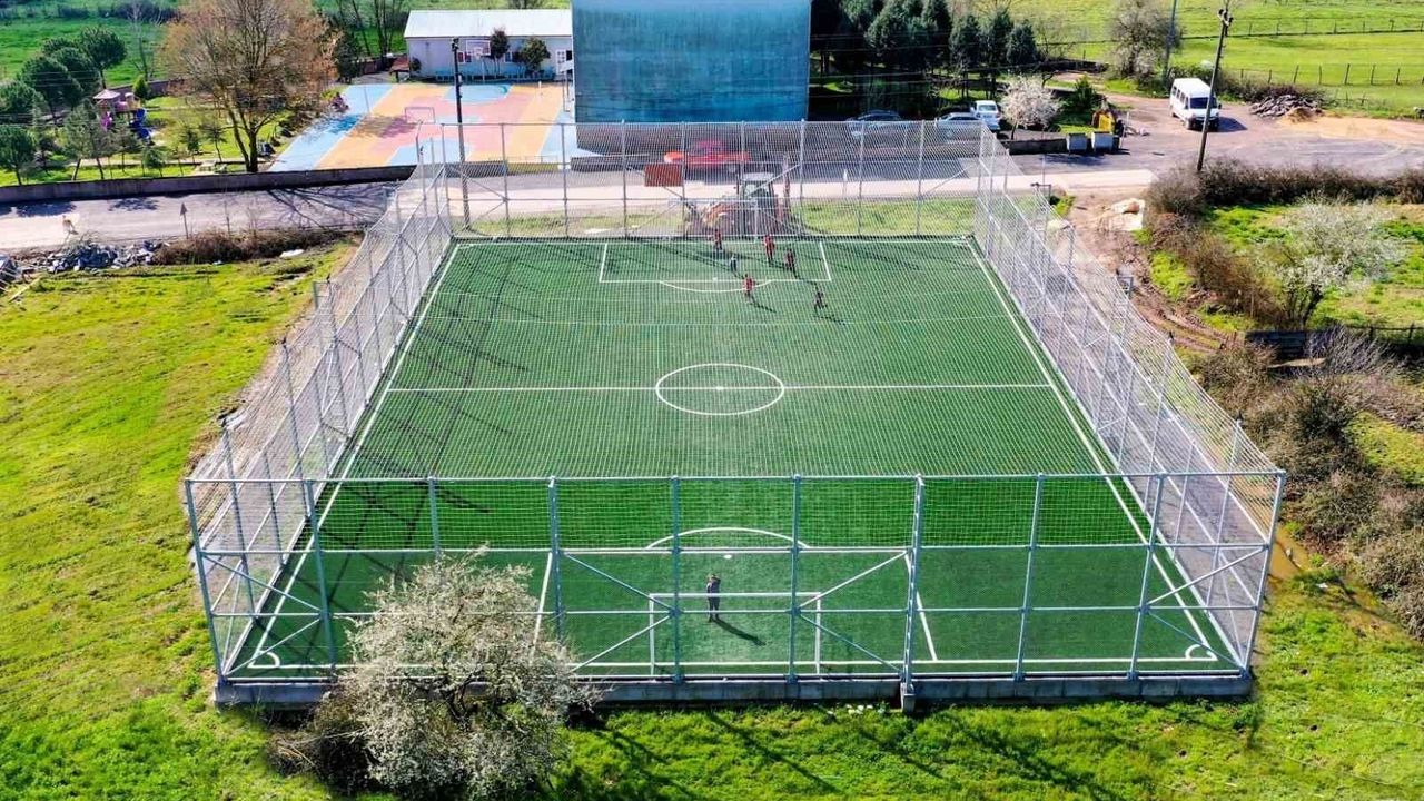 Kocaeli kırsalına 12 yeni futbol sahası: 6 ilçede altyapı güçlendirildi