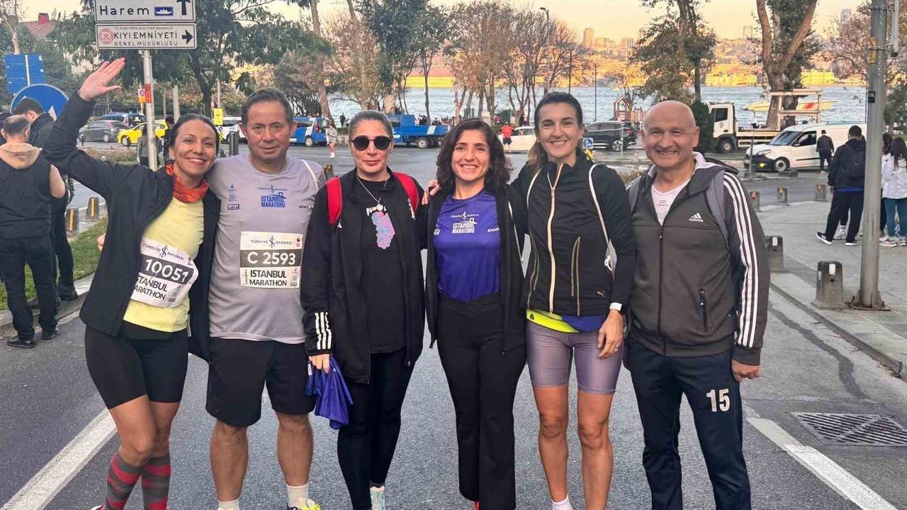 Kocaeli Masterleri 47. İstanbul Maratonu’na 43 sporcu ile katıldı — Sibel Yazıcı yaş grubunda ikinci oldu