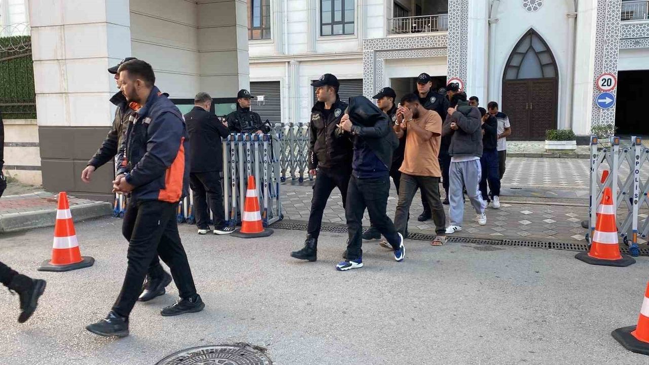 Kocaeli merkezli 'sahte bungalov' şebekesine operasyon: 14 tutuklama